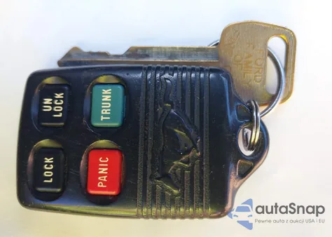 1995 Ford Mustang z USA, uszkodzony, nr VIN 1FALP4443SF255390